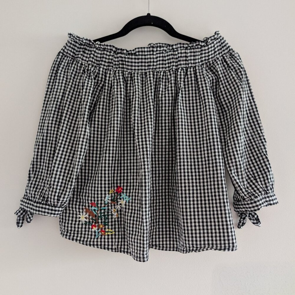 3/$30 100% cotton off the shoulder smocked top